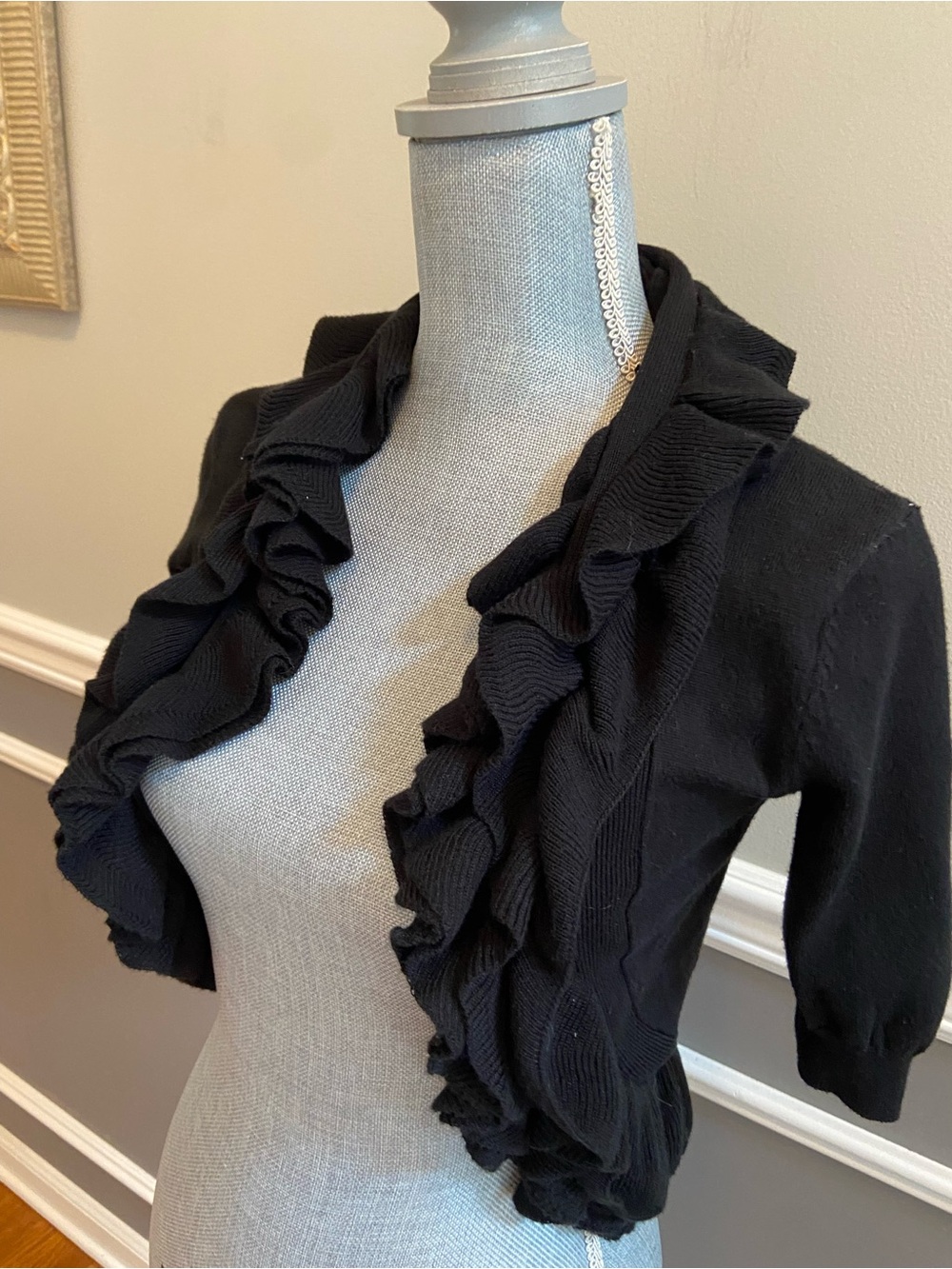 Black Ruffled Bolero Jacket Women’s Size Small Short Sleeve Shrug Cardigan.